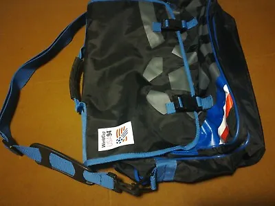 Adidas World Cup Team USA 94 Soccer Messenger Bag VTG 1990s 90s Athletic • $22