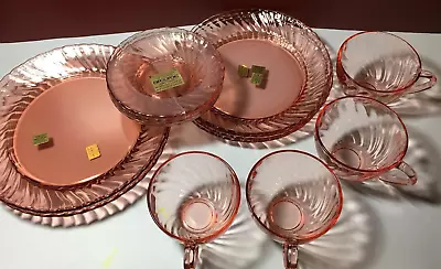 NEW Vintage Rosaline 16-pc Dinnerware Hostess Set Pink Swirl Arcoroc France • $45