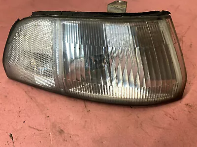 92 Acura Integra Right Passenger Side RH Corner Light Turn Signal Assembly 90-93 • $28.99