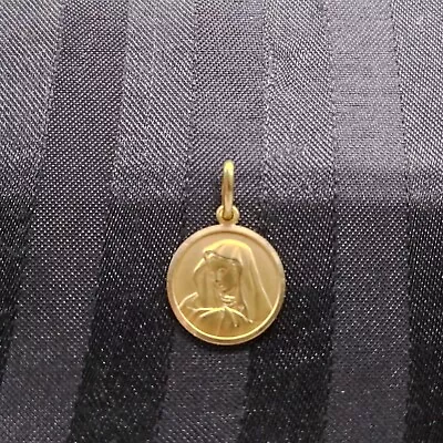 18K Round Madonna Medal 1/2  Height • $150