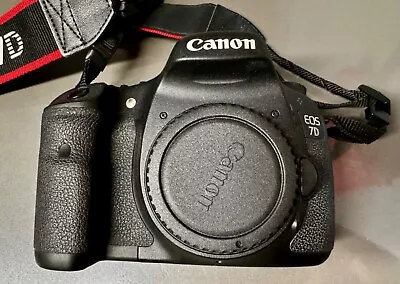 Canon EOS 7D  Digital SLR Camera - Black (Body Only) • $200