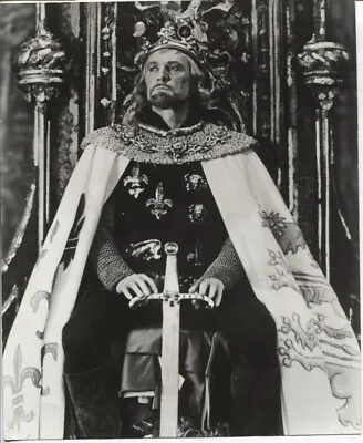 Press Photo Actor Richard Harris As King Arthur In Musical  Camelot  • $19.99