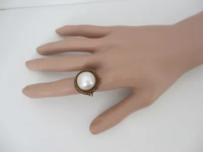 Vintage Mabe Pearl 14k Solid Yellow Gold Ring Size 7.75 - 8.5 Grams • $425