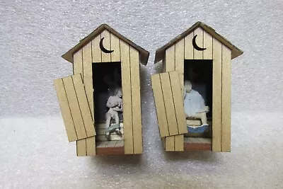 O SCALE SCRATCH BUILT WOOD MEN'S & WOMEN'S OUTHOUSES W/ FIGURES • $6