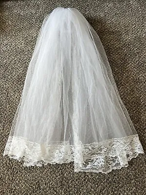 Vintage 70s White Headpiece Lace Fingertip Length Veil Hair Comb Bridal Wedding • $49.99