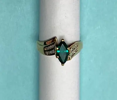 Ladies Man-Made Marquise Emerald Ring W/ 16 Genuine Diamonds ~ 10k Yellow Gold • $179.99