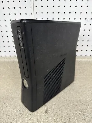 BROKEN PARTS ONLY Xbox 360 S Console Only (Bad HDMI And Disc Drive) NO HDD • $14.99