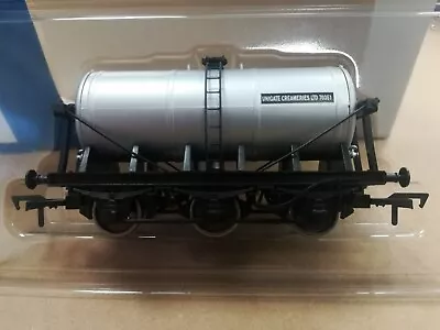 Dapol Unigate Creameries 6 Wheeled Milk Tanker B1009 Prestine • £12