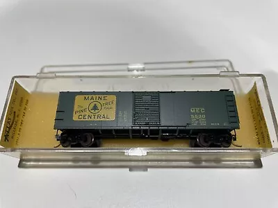 N Scale Micro-Trains MTL 120040 MEC Maine Central 40' Single Door Box Car #5530 • $20