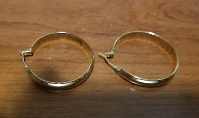 Vintage Gold Tone Hoop Earrings @ 1 In Diameter & 5 Mm Wide--Very Nice! • $18