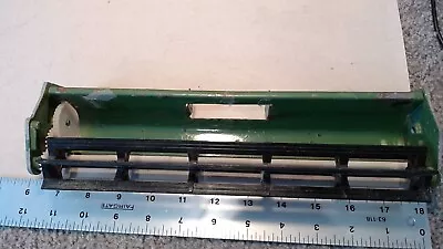 Vintage ERTL? John Deere Small Grain Combine Head 1/16 Scale 11.25  W USA • $8.79