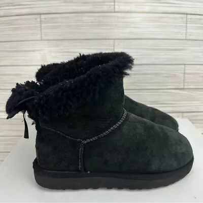 UGG Women’s Bailey Bow Mini Black Boots Size 6 • $32