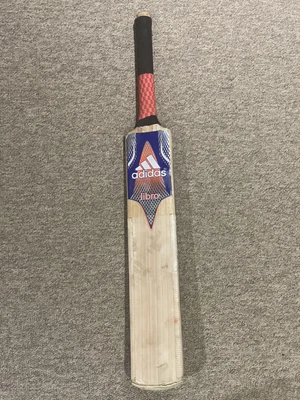£100 • Buy Adidas Libro Pro Cricket Bat Sh 2.6