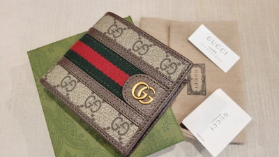 $200 • Buy Gucci Wallet Leather Beige