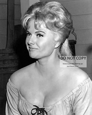 Actress Martha Hyer - 8x10 Publicity Photo (az455) • $8.87