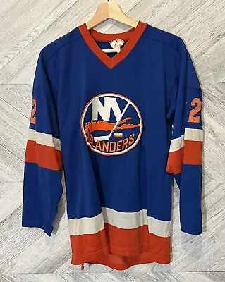 Vintage Sandow Knit New York Islanders Hockey Jersey Mike Bossy #22 Size Small • $57.94