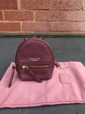 £10 • Buy Radley Purse
