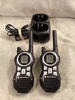 Motorola 2 MR350R Two Way Radios With Charging Station 35 Mile Range 22 Channels • $17.40