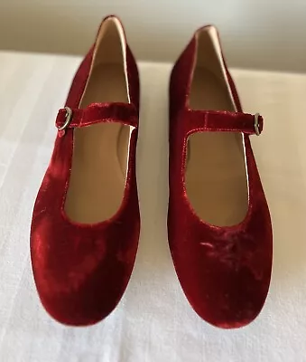 NEW SUNDANCE RED VELVET FLATS Sz 41 • $64.99