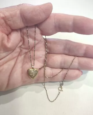 Vintage 14KT GF Heart Picture Locket Necklace S7 • $1.29