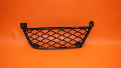 Mercedes Benz C63 Grille Mesh Right Passenger 2012 2013 2014 Amg A2048851653 Oem • $99