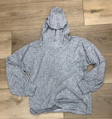 Venus Women’s Grey Hoodie Long Sleeve Medium Casual R5 • $19