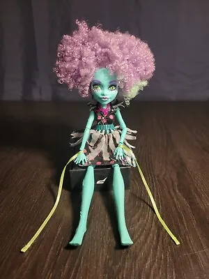 Monster High Freak Du Chic Honey Swamp Mattel 2013 Fashion Doll • $41