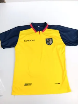 Ecuador Men's 2022 World Cup National Team Jersey Size Small (38) Unbranded  • $25