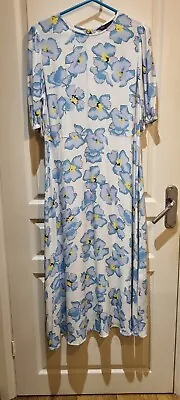 M&S  Pretty Viscose Crepe Tea Dress Size 14R Minimum Wear VGC • £10.99