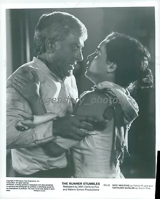 1979 The Runner Stumbles Dick Van Dyke Kathleen Quinlan Original Press Photo • $14.99