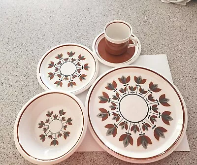 Gorgeous Mid Century Modern Mikasa Dinnerware Set Light & Lively Made In Japan  • $30