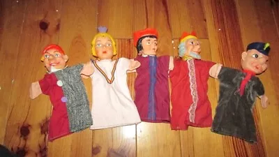 5 Vintage Hand Puppets With Plastic Heads • £4.99