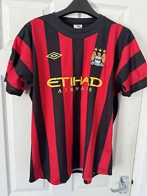 Man City Away Shirt 2011/2012 Size 46 Umbro Striped • £24.99