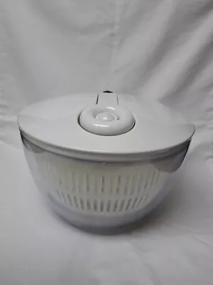 Pampered Chef Salad & Berry Spinner 4 Pc Set Bowl Retired  • $35