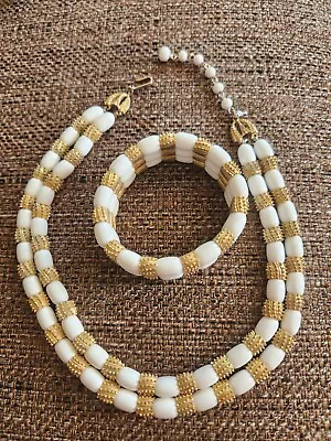 Vintage 15  Crown Trifari White Lucite And Gold Tone Metal Necklace And Bracelet • $18