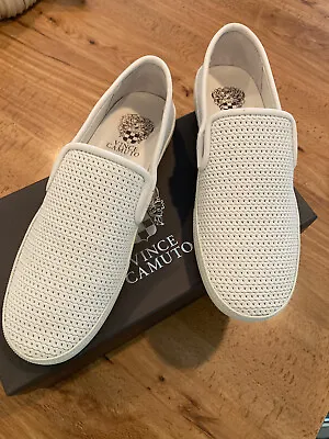 $55 • Buy VINCE CAMUTO VC CARIANA Leather  8.5 M White Picket Fence Women's Shoes - New!