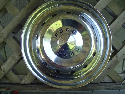 $167.50 • Buy 1950 Ford Crestliner Super Delux Coupe Sedan Pilot Roadster Pickup Truck Hubcap