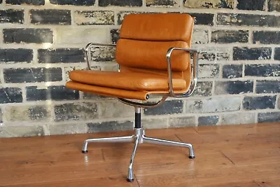 Vitra Eames Ea208 Soft Pad Chair • £1150