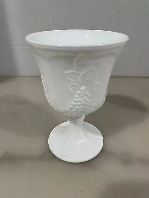 Vintage Indiana Harvest Grape Colony Milk Glass Goblet • $10