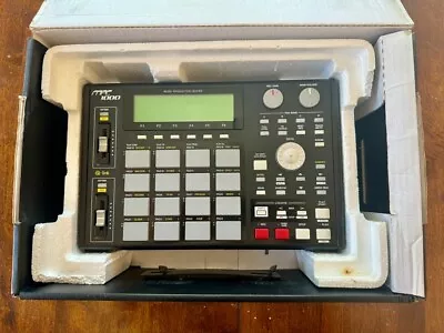 AKAI MPC 1000 Sampler And Sequence - Pristine Condition Original Box • $600