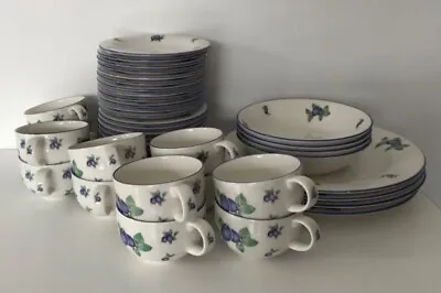 £75 • Buy Royal Doulton Blueberry 12 X Cups, Saucers, Side Plates Plus Bowls & Plates