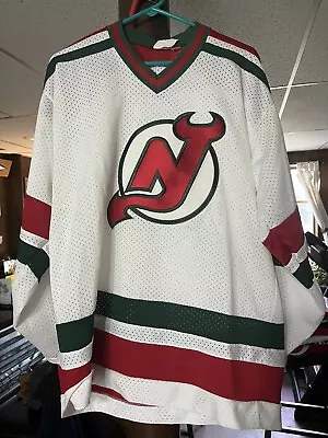 Vintage New Jersey Devils CCM Maska Air Knit Hockey Jersey NHL White Mens L • $99