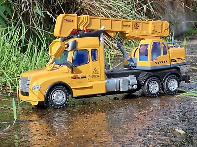 R/C Construction Model Crane Toy Radio Control JCB Truck Lorry Digger Kids Toy • £29.04