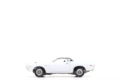 Johnny Lightning 1:64 Vanishing Point - 1970 Dodge Challenger R/T White (Loose) • $24.99