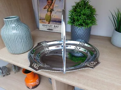 £10 • Buy Silver Coloured Cake Stand With Folding Handle