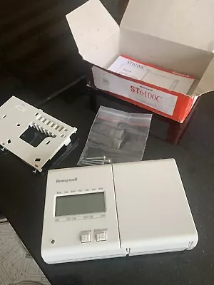 Honeywell Central Heating Programmer • £50