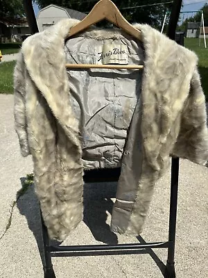 Ferris Brothers Mink Wrap Beige/Cream Color Small Size It Appears Fair • $39.99