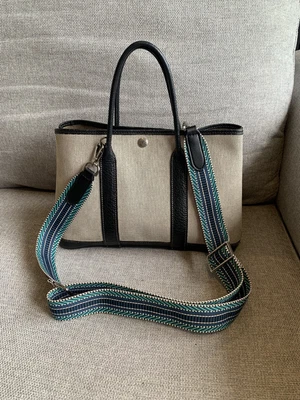 $1499 • Buy Hermes Garden Party 30