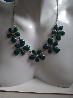 Teal Flower Cabouchon And Silver Necklace • £2.99