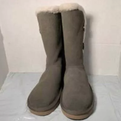 UGG Australia Green • $70